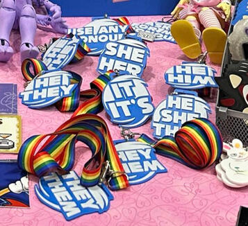 pronoun badges